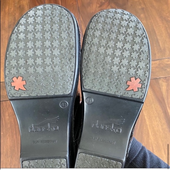 Dansko Striped Leather Clogs 41 - Picture 8 of 10